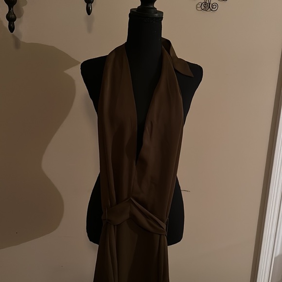 Jennifer Lopez maxi dress halter backless Balsa wood is the color,  size large. - Picture 4 of 5